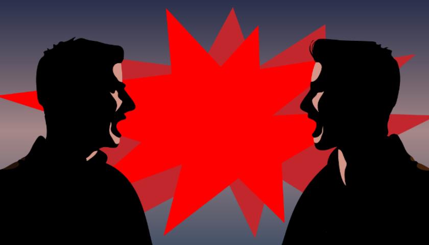 酒后冲动言论后傅盛公开致歉；昔日竞争对手携手探索人工智能，行业恩怨渐趋和解。