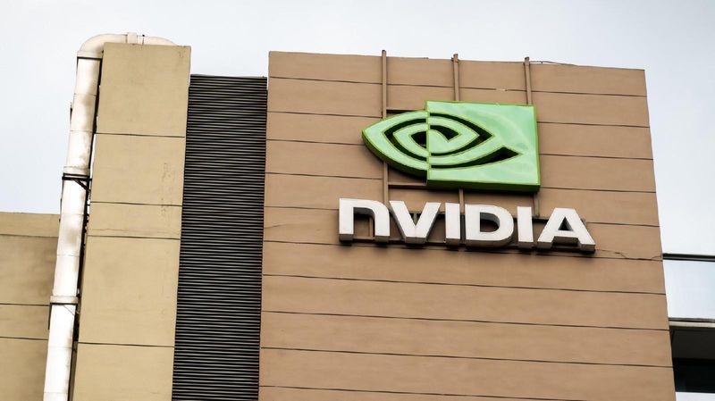  算力焦虑背后的行业缩影：寻找AI时代的安稳港湾 情感心理