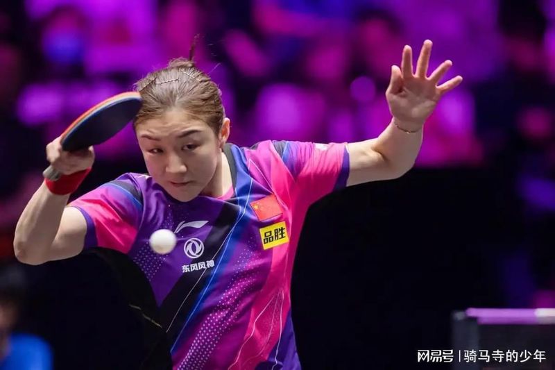  追梦路上的泪水与坚持：两个女孩，一座大满贯的距离 情感心理