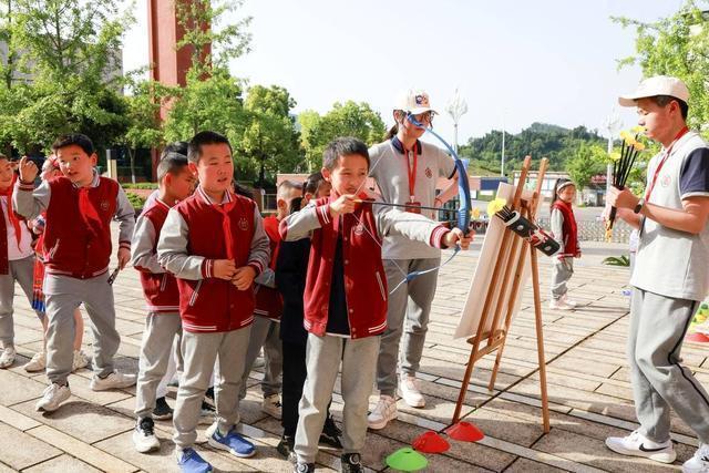  那晚舞台上的“板凳龙”，让我看见了孩子眼中的光 文化旅游
