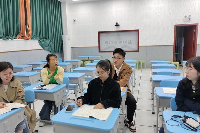  聚焦核心素养·深耕小数课堂——同源小学四年级数学教研全流程深度解析 教育招生