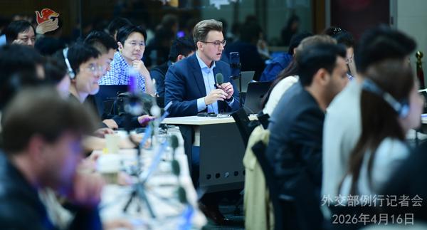  从联合国官方语言到全球“中文热”：语言文化传播的深层逻辑与技术路径 新闻